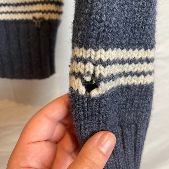 Aritzia -TNA Blue Lambwool zip up sweater - Picture 3 of 5